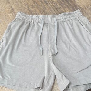 Men's tan Lulu lemon Shorts